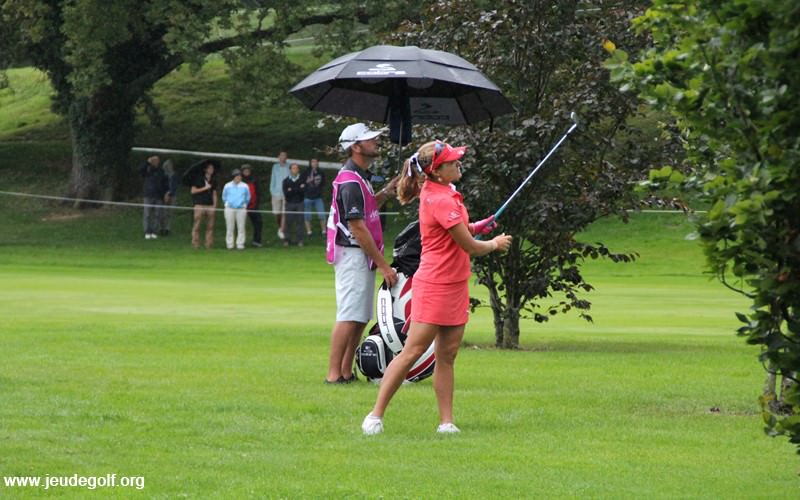 Jouer au golf quand il pleut: bien peu de golfeurs apprécient…
