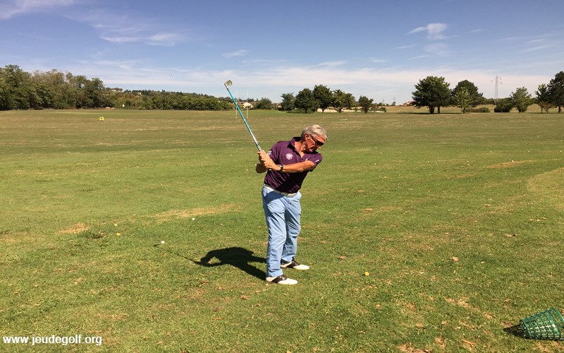 Extension trop précoce et conséquences sur la qualité de votre swing de golf