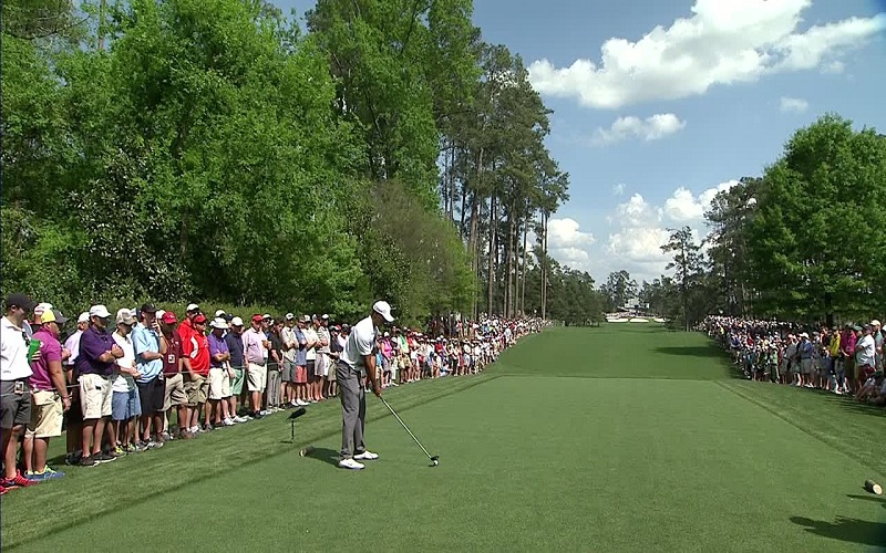 Masters 2015: Woods dans le coup pour son retour à Augusta 