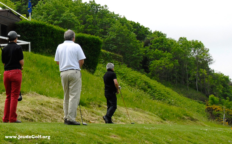 Comment expliquer l’engouement des personnes âgées pour le golf ?