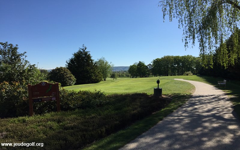 Le golf de Salvagny : Le test du parcours des étangs (l’aller)