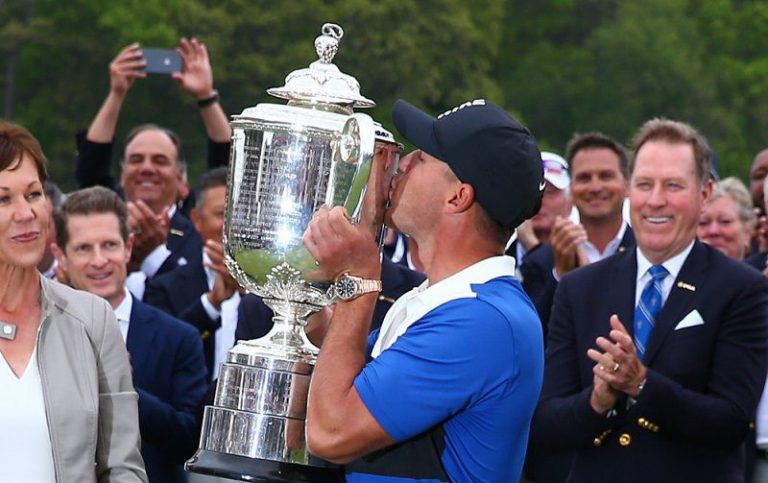 Brooks Koepka remporte l’US PGA Championship 2019 de manière plus difficile que prévue
