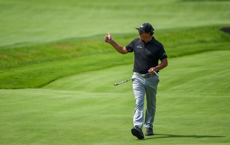 Phil Mickelson remporte l’US PGA Championship 2021 à 50 ans !