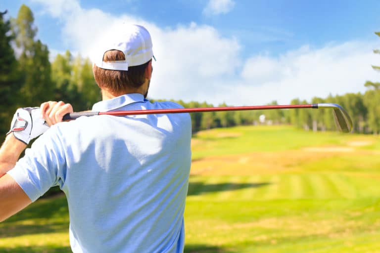 Quel est le problème numéro 1 pour les golfeurs débutants avec les fers ?