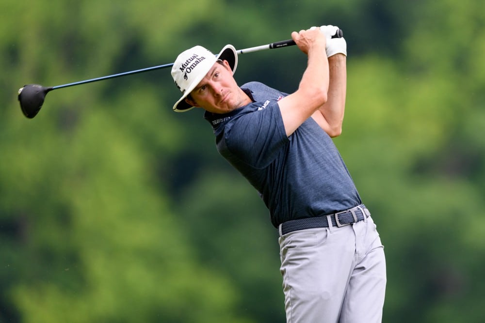 Joel Dahmen au départ du trou n°4 au Canadian Open 2024 à Hamilton Joel Dahmen exécute un swing de driver lors du RBC Canadian Open 2024